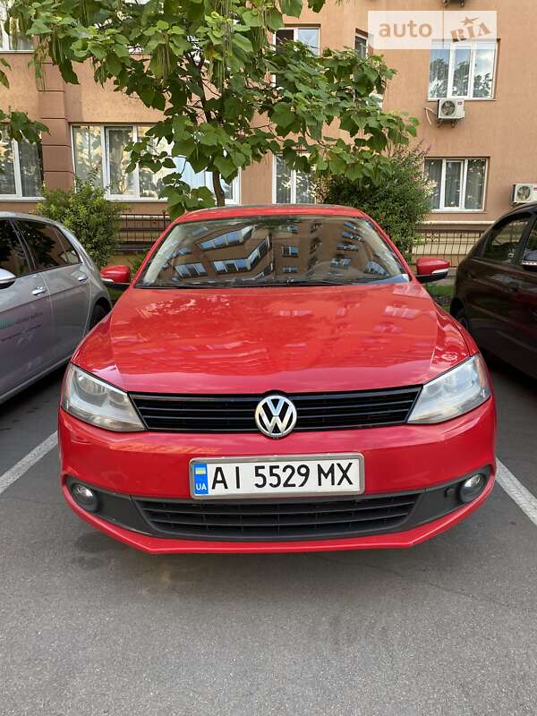 Седан Volkswagen Jetta 2011 в Киеве