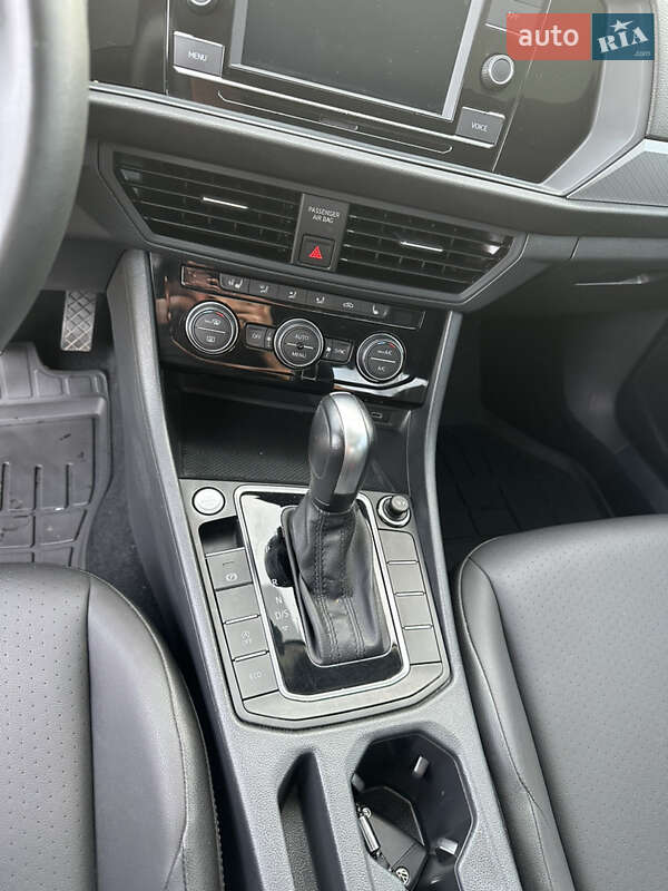 Седан Volkswagen Jetta 2020 в Сумах