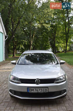 Седан Volkswagen Jetta 2011 в Глухові