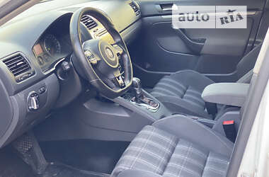 Седан Volkswagen Jetta 2009 в 