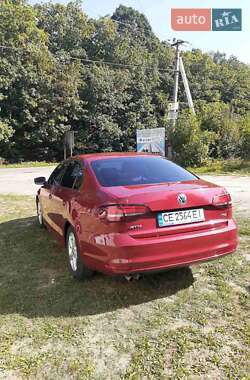 Седан Volkswagen Jetta 2016 в 
