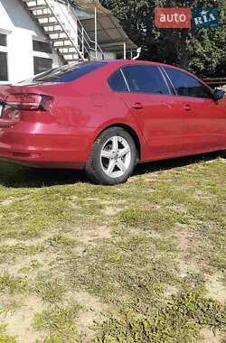 Седан Volkswagen Jetta 2016 в 