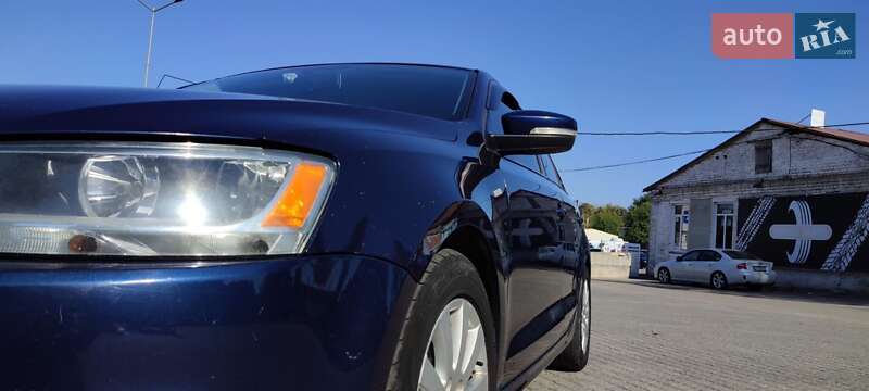 Седан Volkswagen Jetta 2013 в Запоріжжі
