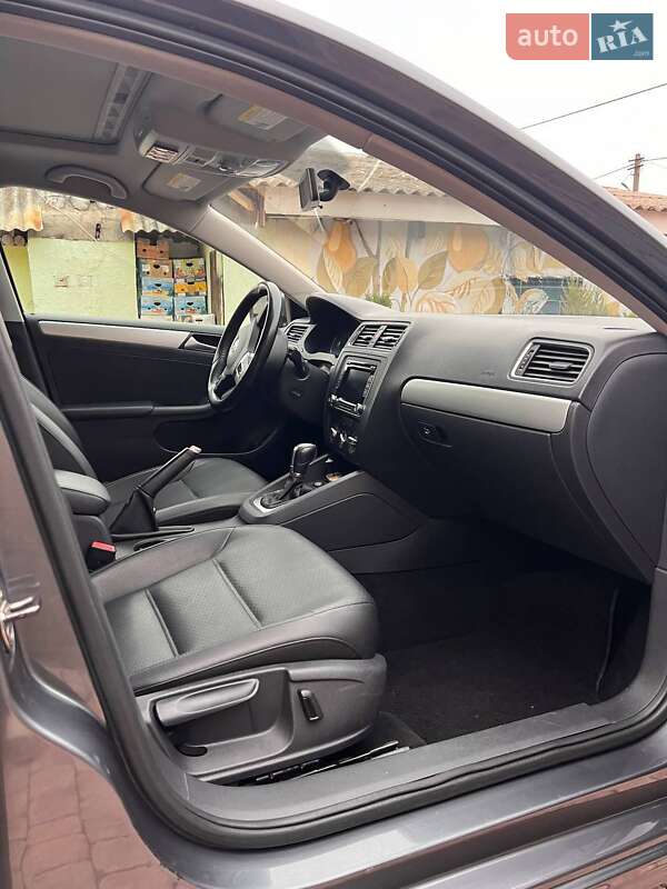 Седан Volkswagen Jetta 2014 в Одесі