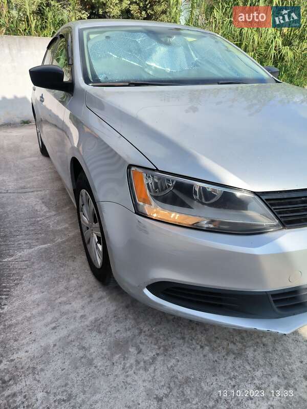 Седан Volkswagen Jetta 2014 в Львове