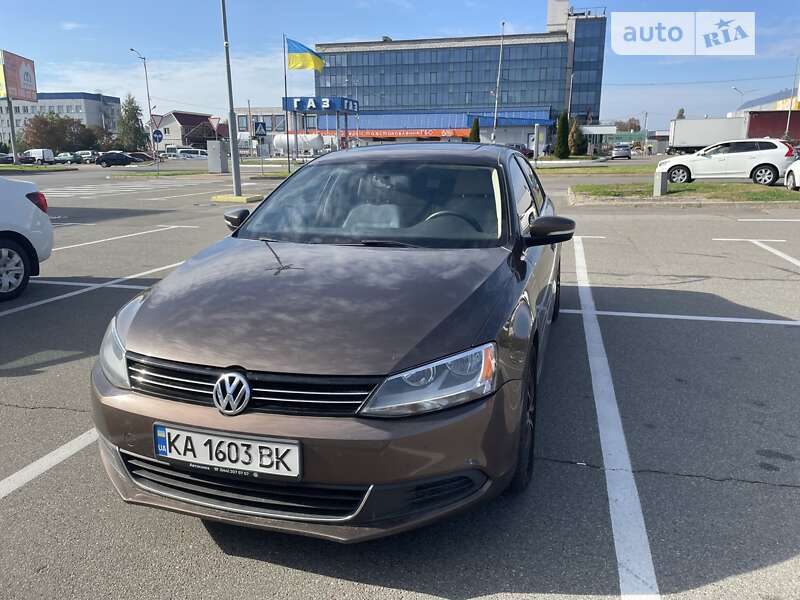 Седан Volkswagen Jetta 2014 в Борисполе