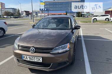 Седан Volkswagen Jetta 2014 в Борисполі