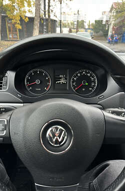 Седан Volkswagen Jetta 2012 в Ірпені