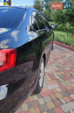 Седан Volkswagen Jetta 2014 в 