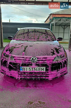 Седан Volkswagen Jetta 2014 в 