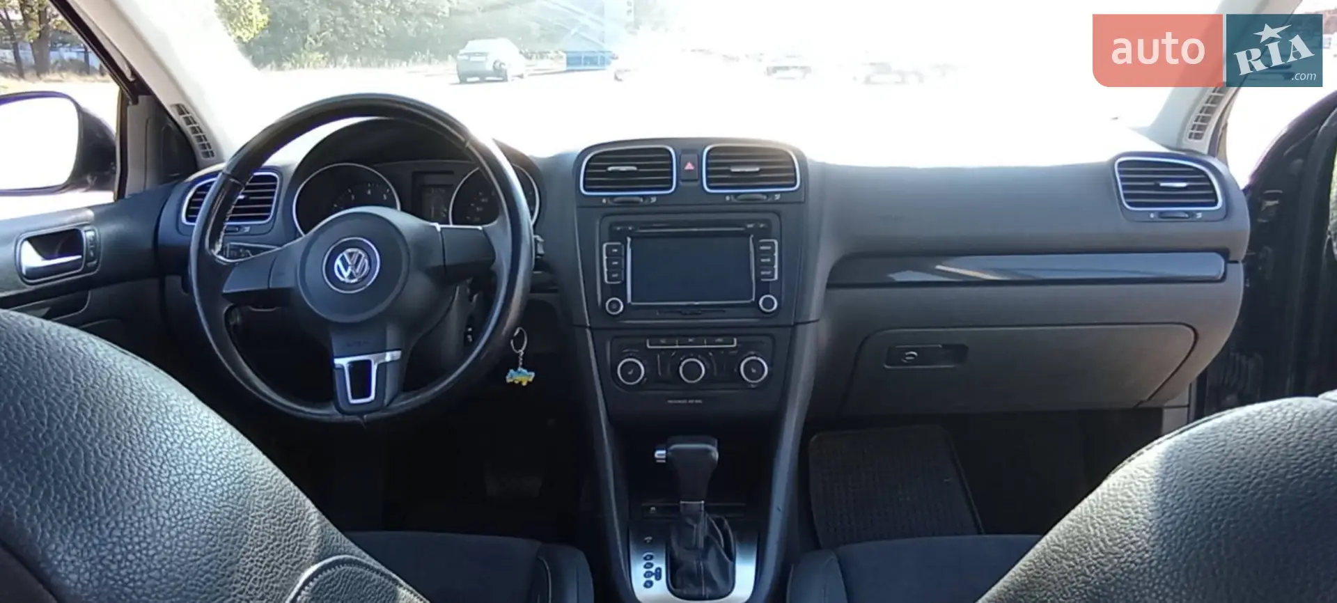 2010 Volkswagen Jetta - фото 1