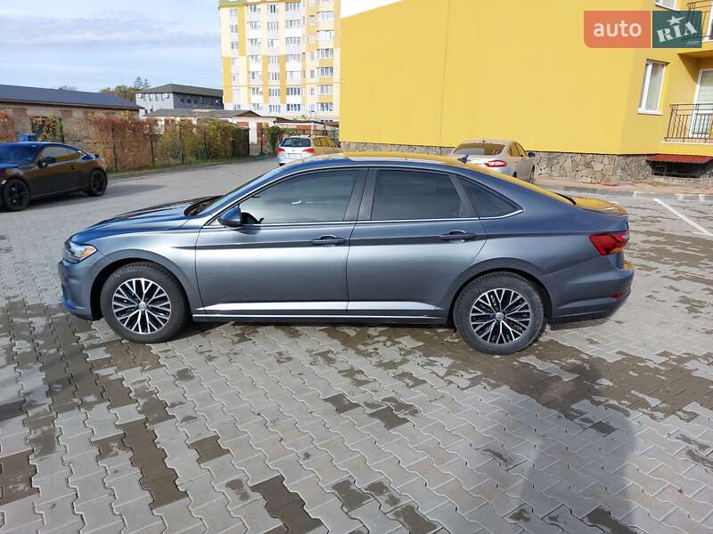 Седан Volkswagen Jetta 2019 в Луцьку