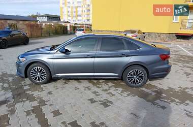 Седан Volkswagen Jetta 2019 в 