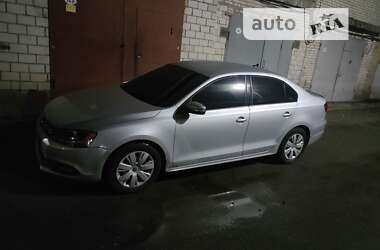 Седан Volkswagen Jetta 2013 в Києві