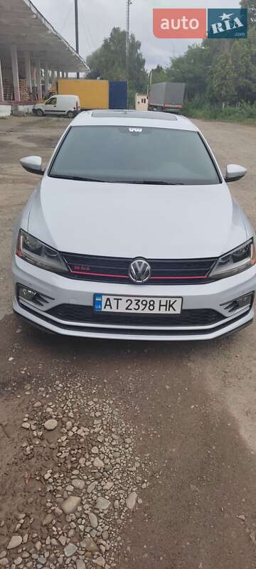 Седан Volkswagen Jetta 2017 в Ивано-Франковске