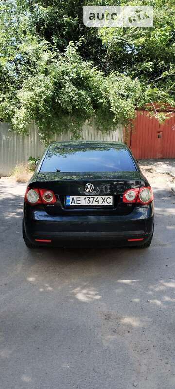 Седан Volkswagen Jetta 2010 в Запорожье