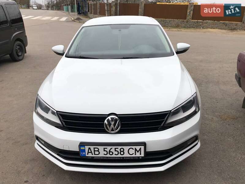 Седан Volkswagen Jetta 2016 в Жмеринке