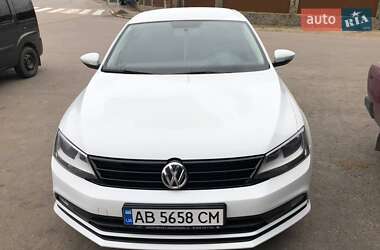 Седан Volkswagen Jetta 2016 в 