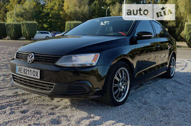 Седан Volkswagen Jetta 2013 в Днепре