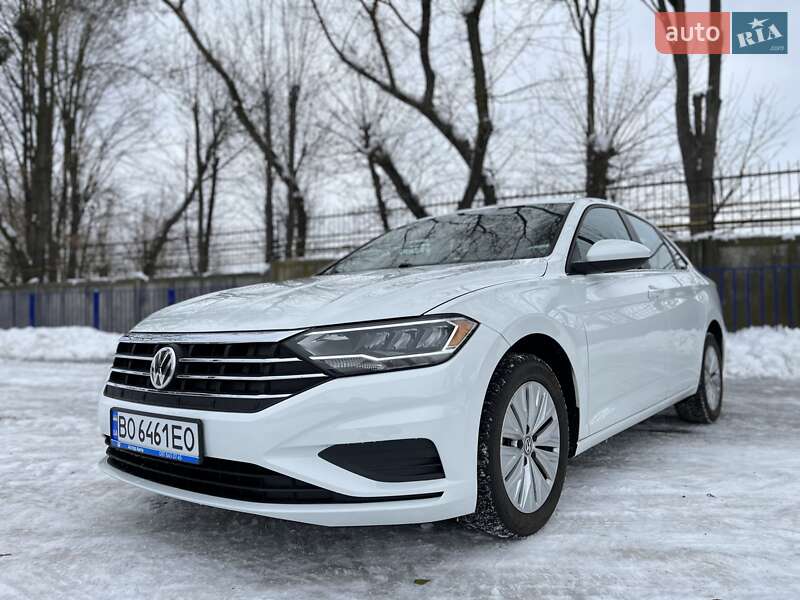 Седан Volkswagen Jetta 2018 в Тернополі