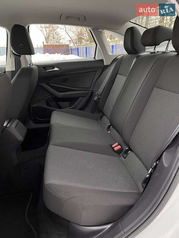 Седан Volkswagen Jetta 2018 в Тернополі