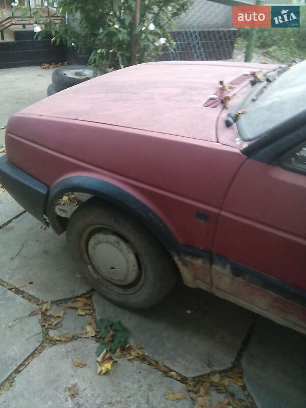 Седан Volkswagen Jetta 1985 в Борщеві