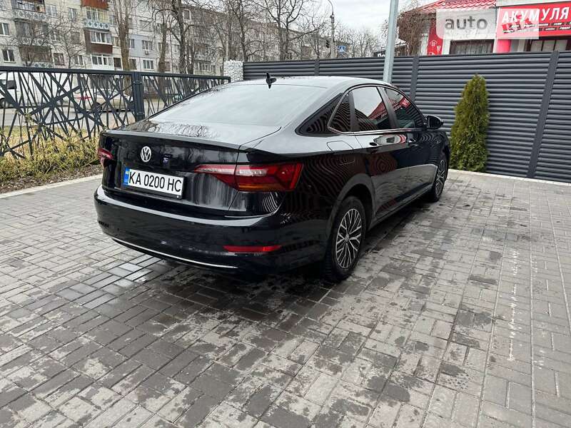 Седан Volkswagen Jetta 2019 в Черкасах
