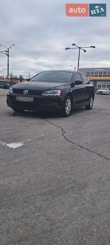 Седан Volkswagen Jetta 2013 в Харькове
