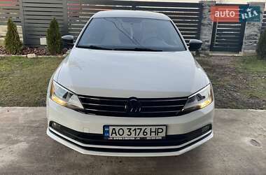 Седан Volkswagen Jetta 2014 в Хусте