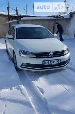 Седан Volkswagen Jetta 2016 в Покровську