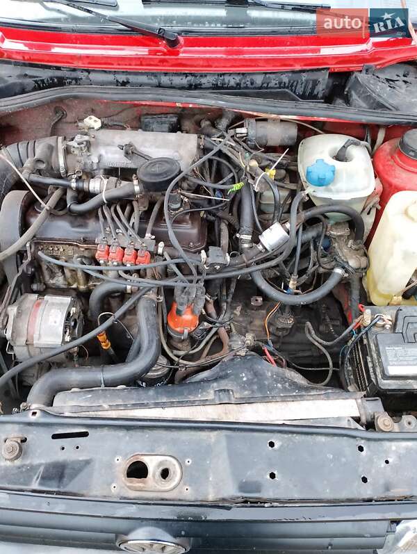 Седан Volkswagen Jetta 1988 в Києві