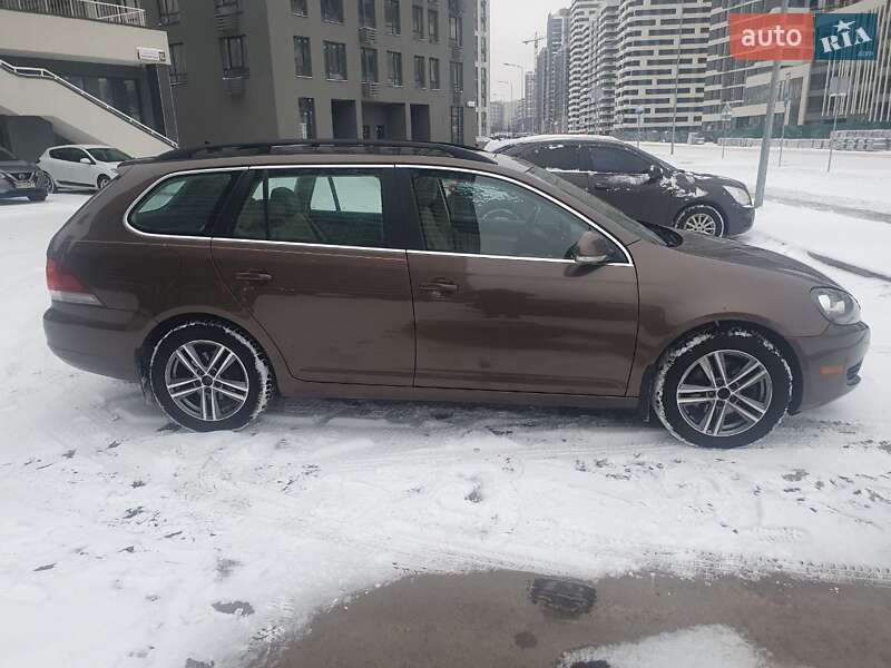 Універсал Volkswagen Jetta 2013 в Києві