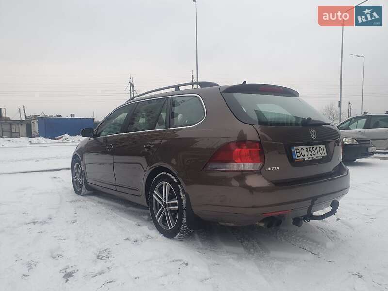 Універсал Volkswagen Jetta 2013 в Києві