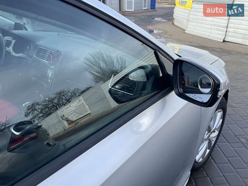 Седан Volkswagen Jetta 2011 в Николаеве фото 12 Седан Volkswagen Jetta 2011 в Николаеве
