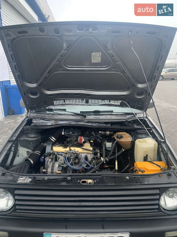 Седан Volkswagen Jetta 1988 в Корсуне-Шевченковском