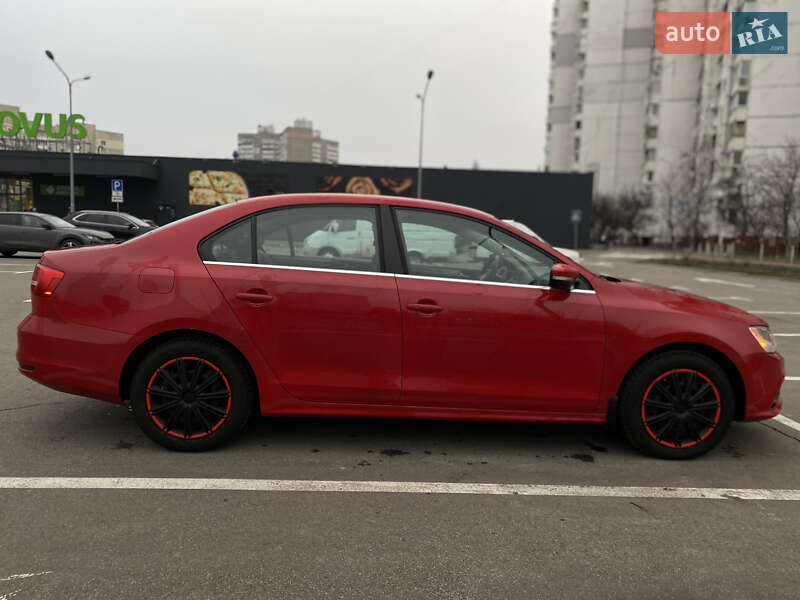 Седан Volkswagen Jetta 2014 в Києві