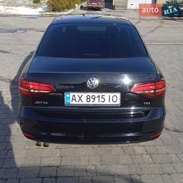 Седан Volkswagen Jetta 2016 в Харькове