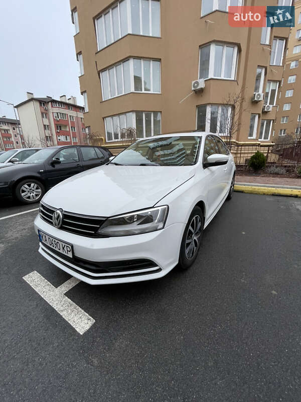 Седан Volkswagen Jetta 2017 в Киеве фото 4 Седан Volkswagen Jetta 2017 в Киеве