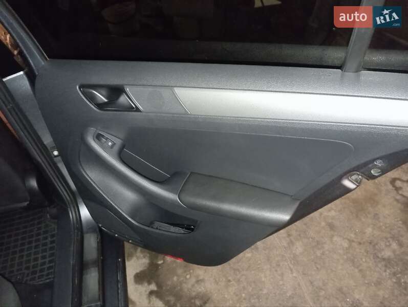 Седан Volkswagen Jetta 2015 в Крижополі фото 3 Седан Volkswagen Jetta 2015 в Крижополі