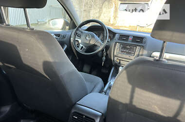 Седан Volkswagen Jetta 2012 в Полтаві