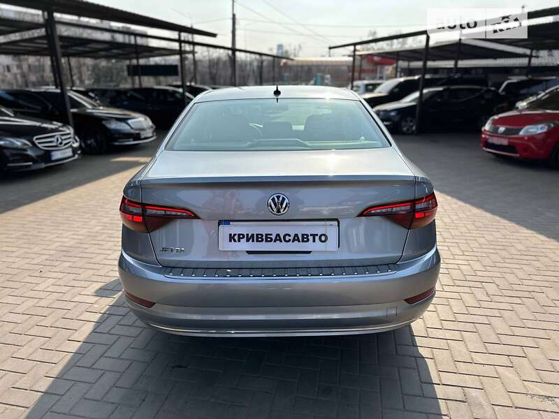 Седан Volkswagen Jetta 2019 в Кривом Роге
