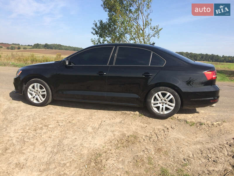 Седан Volkswagen Jetta 2014 в Львове