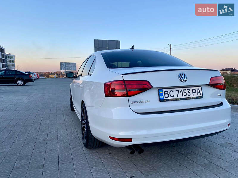 Седан Volkswagen Jetta 2014 в Пустомытах