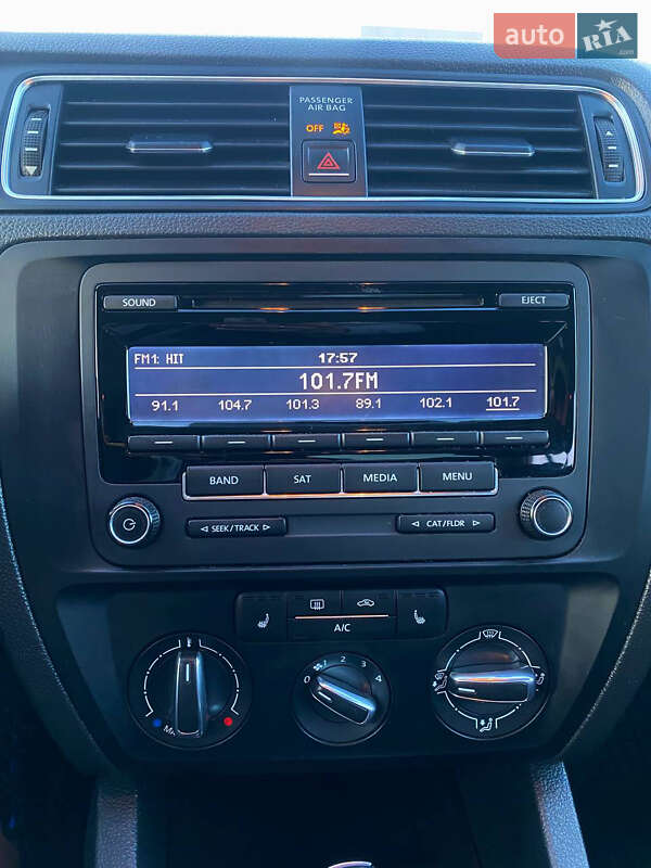 Седан Volkswagen Jetta 2014 в Пустомытах