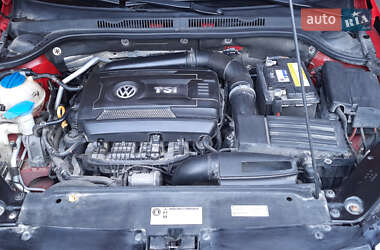 Седан Volkswagen Jetta 2015 в 