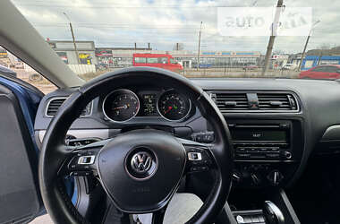 Седан Volkswagen Jetta 2014 в Дніпрі