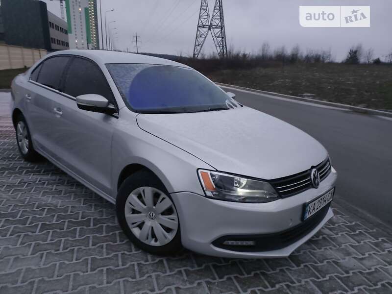 Седан Volkswagen Jetta 2013 в Києві