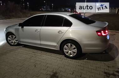 Седан Volkswagen Jetta 2013 в Киеве