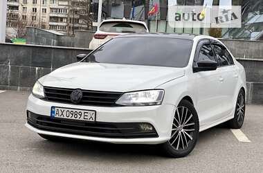 Седан Volkswagen Jetta 2015 в Харькове