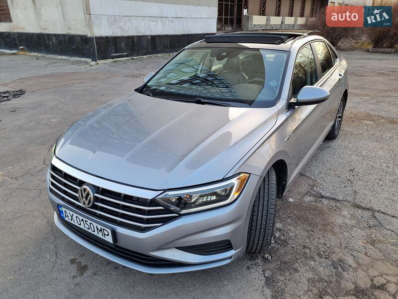 Седан Volkswagen Jetta 2019 в Києві